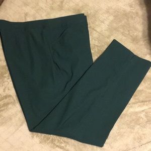 Pull on stretch slacks hunter green sz18